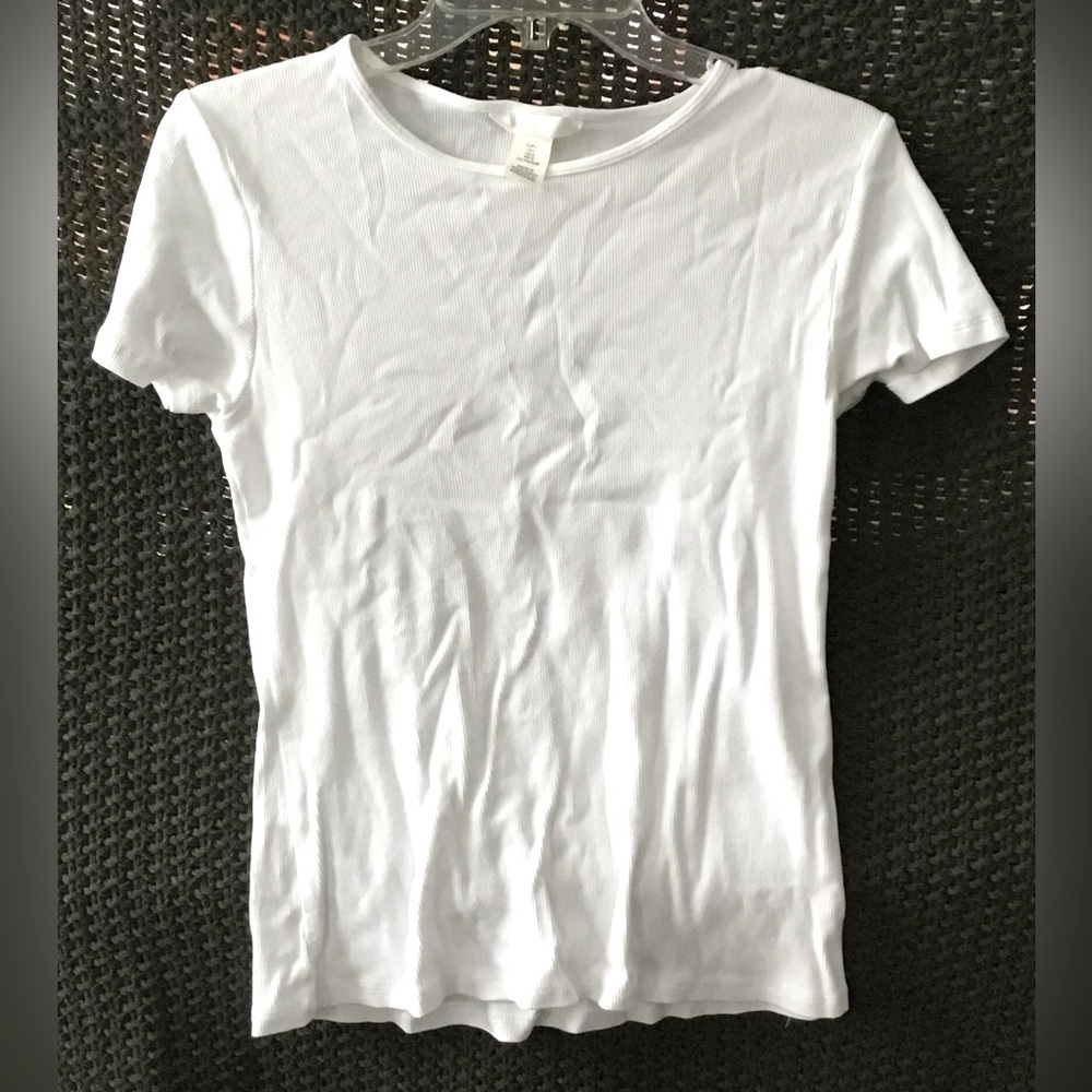 EUC H&M Women’s Short Sleeve Crew Neck White Tee, Ribbed, 95% Cotton; Size L